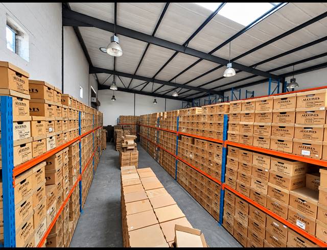 423M² INDUSTRIAL YARD TO LET IN STIKLAND INDUSTRIAL